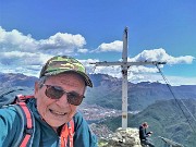 Corno Birone col gioiello romanico di S. Pietro al Monte da Civate-24apr23- FOTOGALLERY